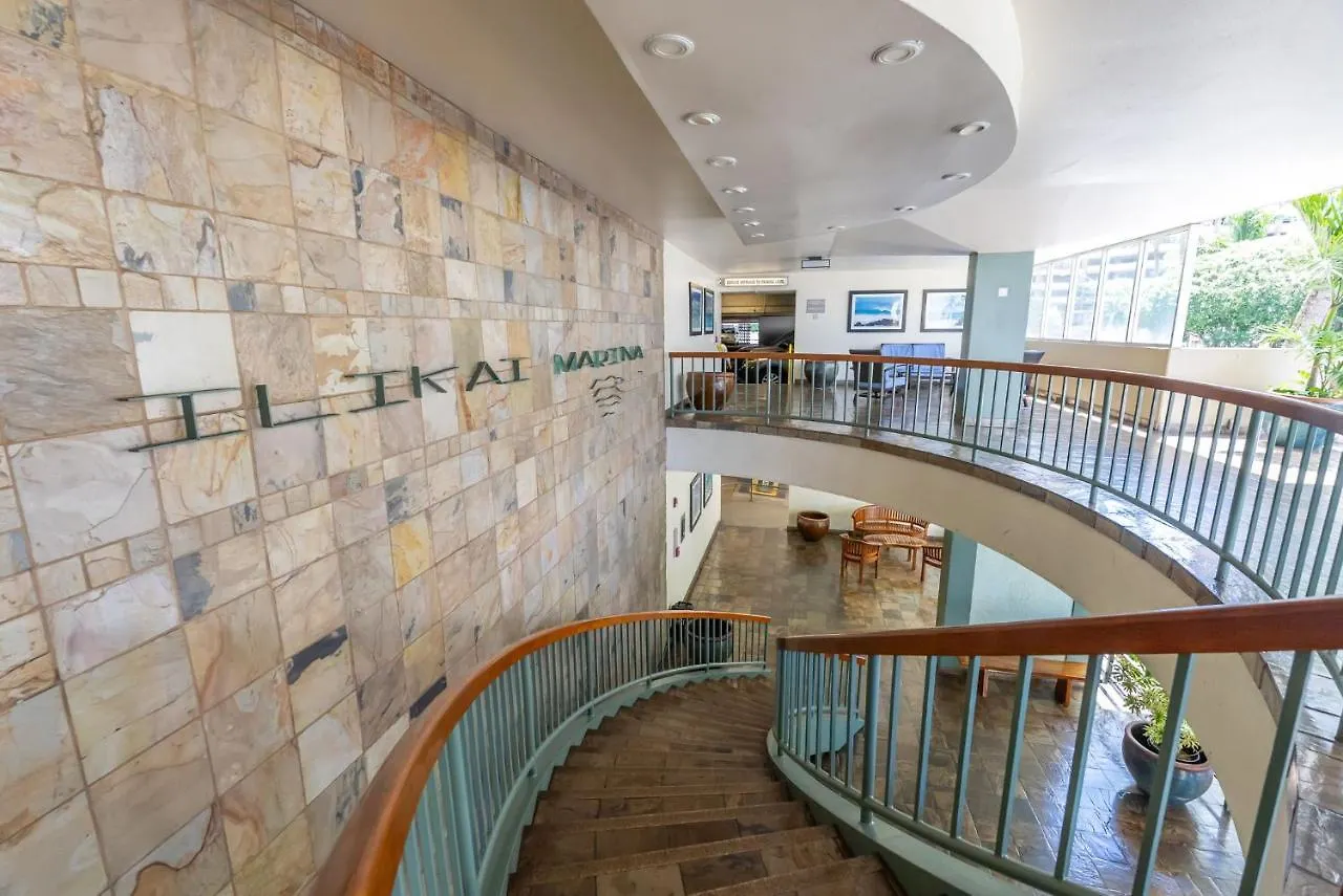 *Remodeled Oceanfront In Waikiki - Ilikai Marina Apartment Honolulu