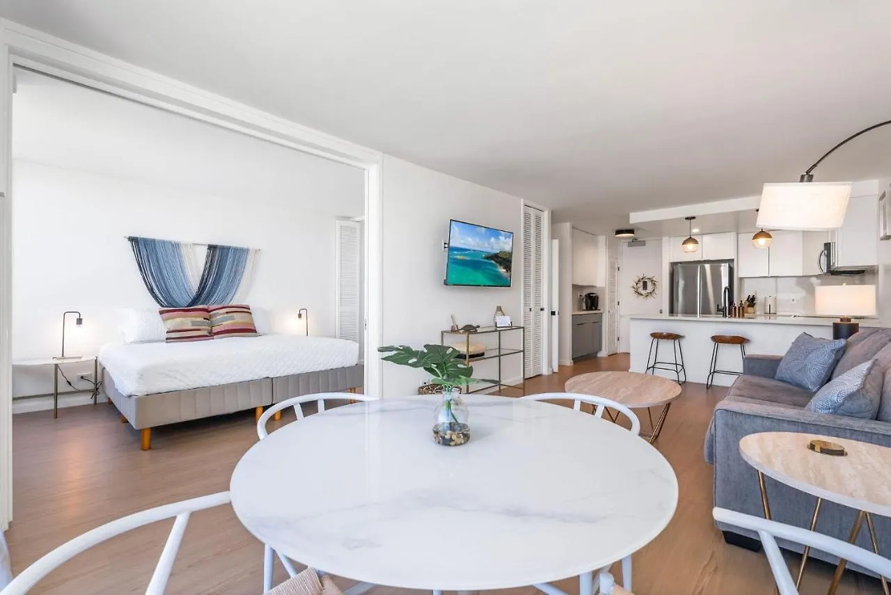 Apartament *Remodeled Oceanfront In Waikiki - Ilikai Marina Honolulu Stany Zjednoczone Ameryki