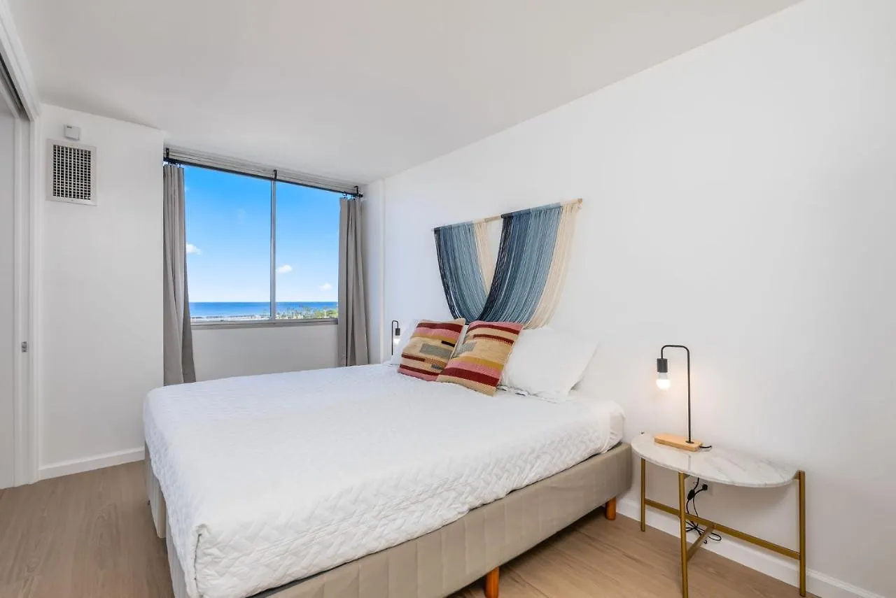 Apartament *Remodeled Oceanfront In Waikiki - Ilikai Marina Honolulu